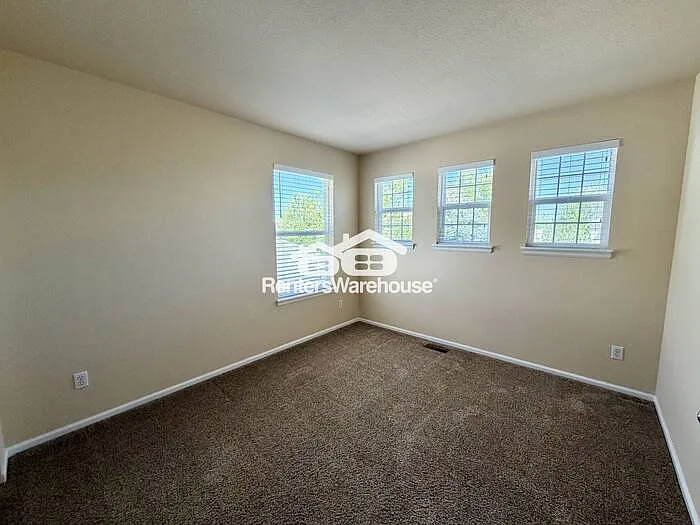 1467 S Haleyville Cir — Photo 17