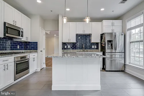 305 Redland Blvd #101 Photo 1
