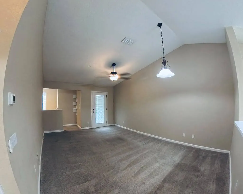 2200 Marsh Hawk Ln — Photo 4