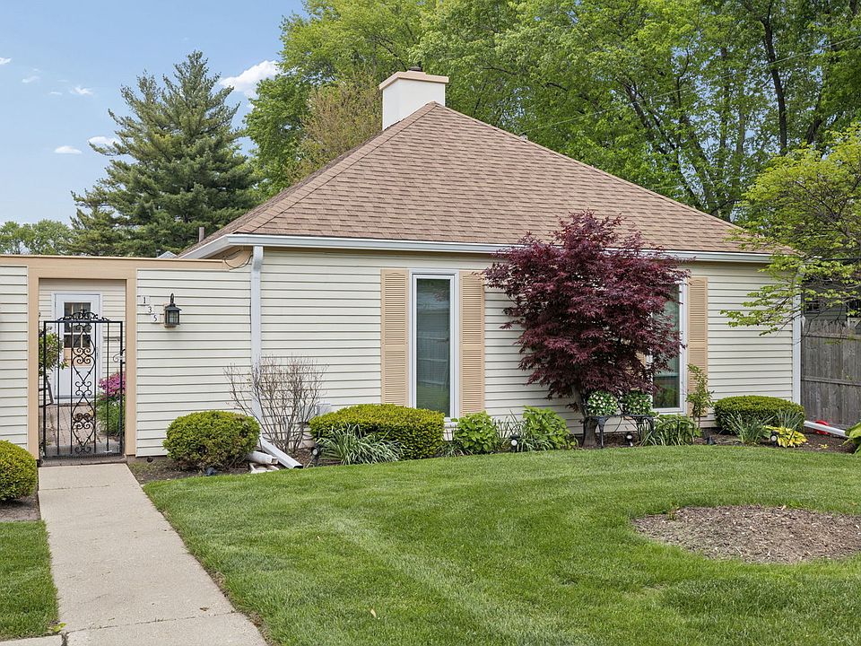 1st image of 135 Garden Dr #135