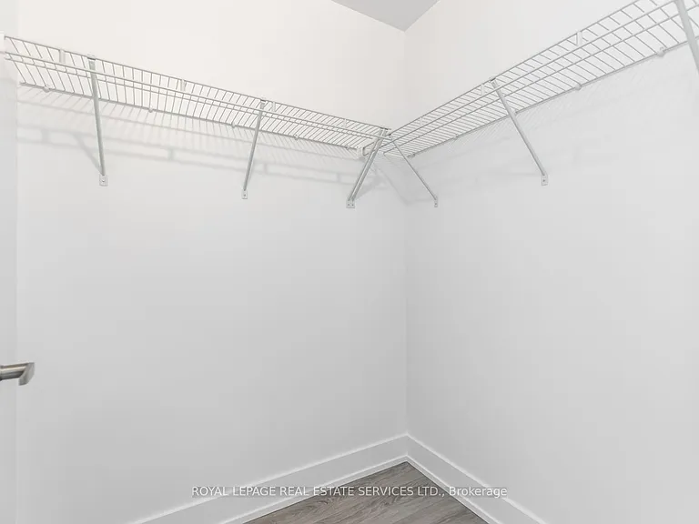 460 Dundas St E #1202 — Photo 21