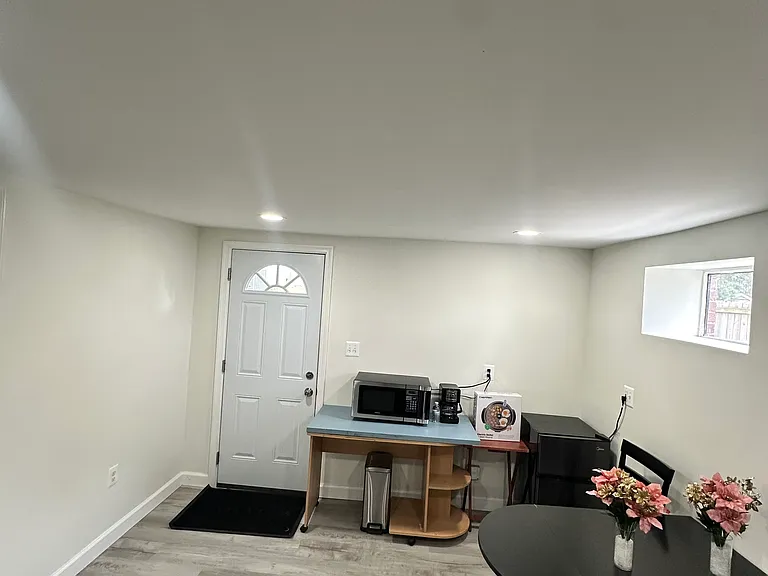 8303 Navahoe Dr — Photo 3