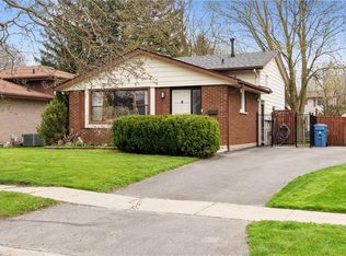 165 Country Club Dr, Guelph, ON N1E3K8
