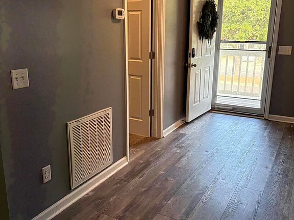 2nd image of 1402 Willoughby Park Court Unit 7
