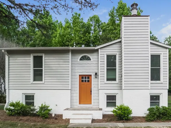 8338 Gera Emma Dr, Charlotte, NC 28215