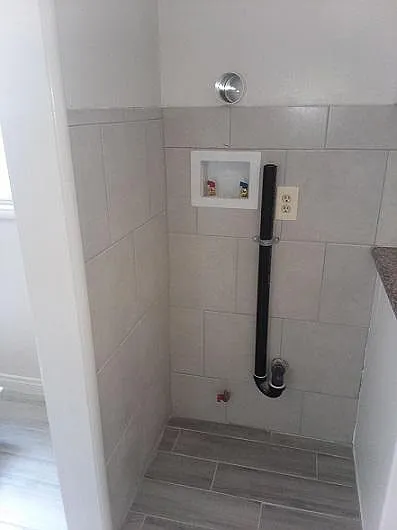 641 Hardin Dr #1 — Photo 3
