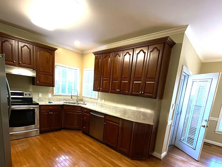 4224 Evergreen Dr — Photo 7