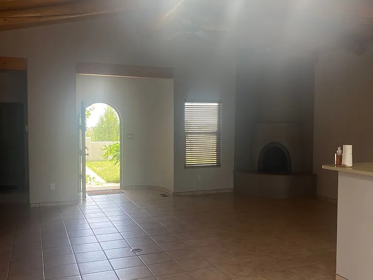 6045 Matamoros Rd NE — Photo 2