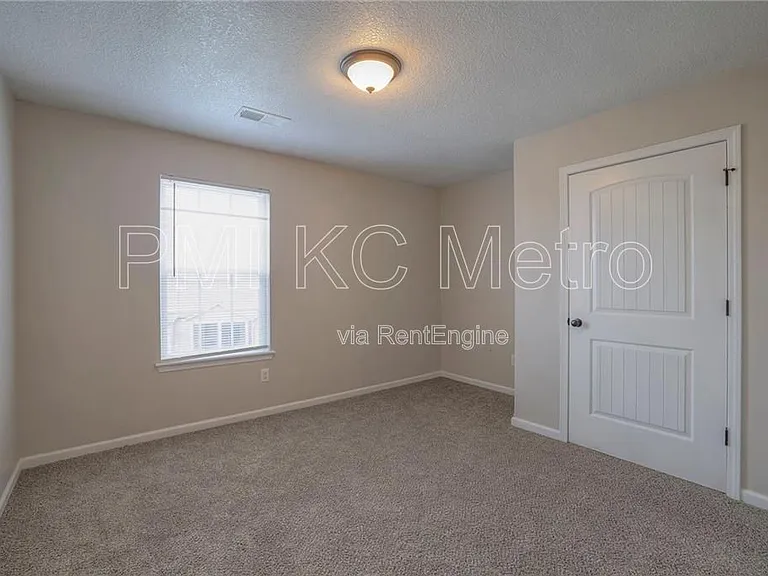 8921 Inkster St — Photo 15