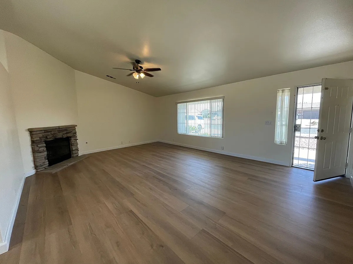 Building Photo - 21256 Vidal Ct