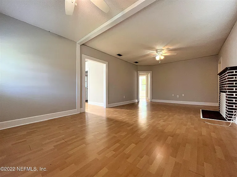 5324 Fremont St — Photo 4