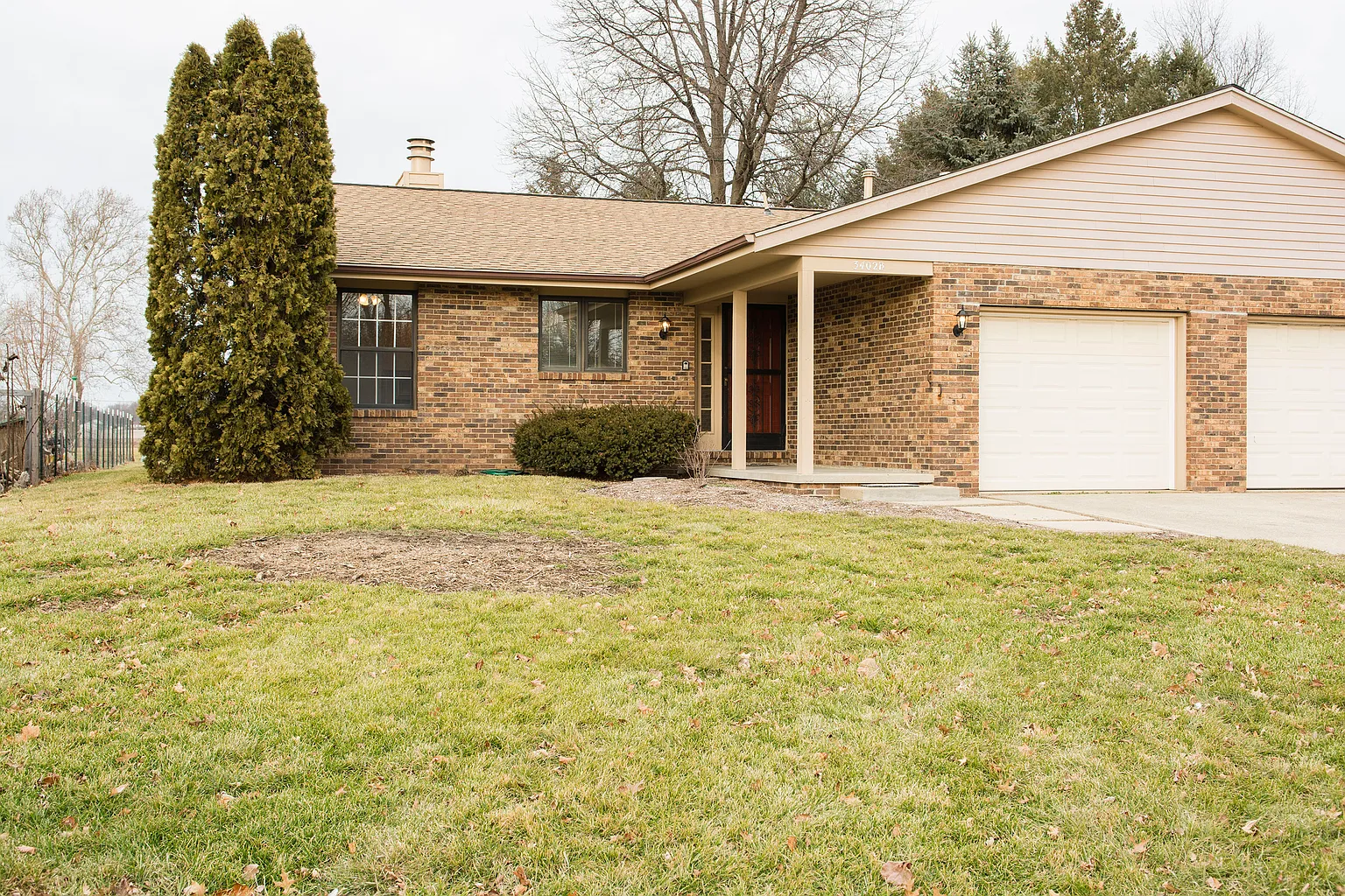 3402 Halifax Dr photo 1