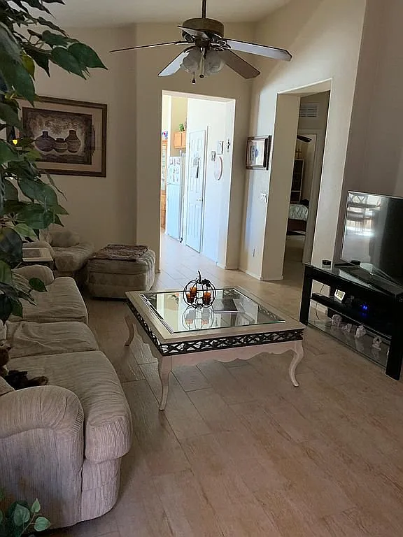 Charming 3 Bed, 2 Bath Single Family Home in Gilbert, AZ - $2250/mo — Photo 4