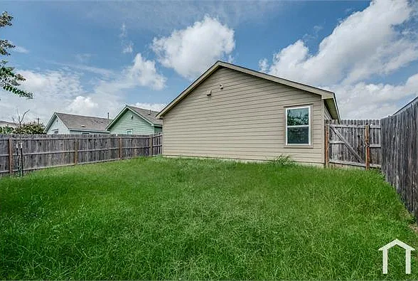 318 Pradera Cv — Photo 3