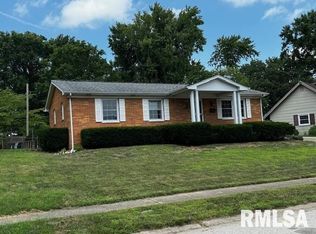 2121 Whitefield Rd, Springfield, IL 62704