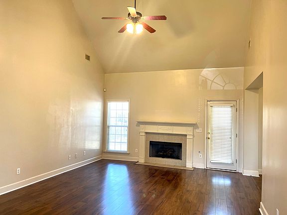 4th image of 8519 Berrington Ct
