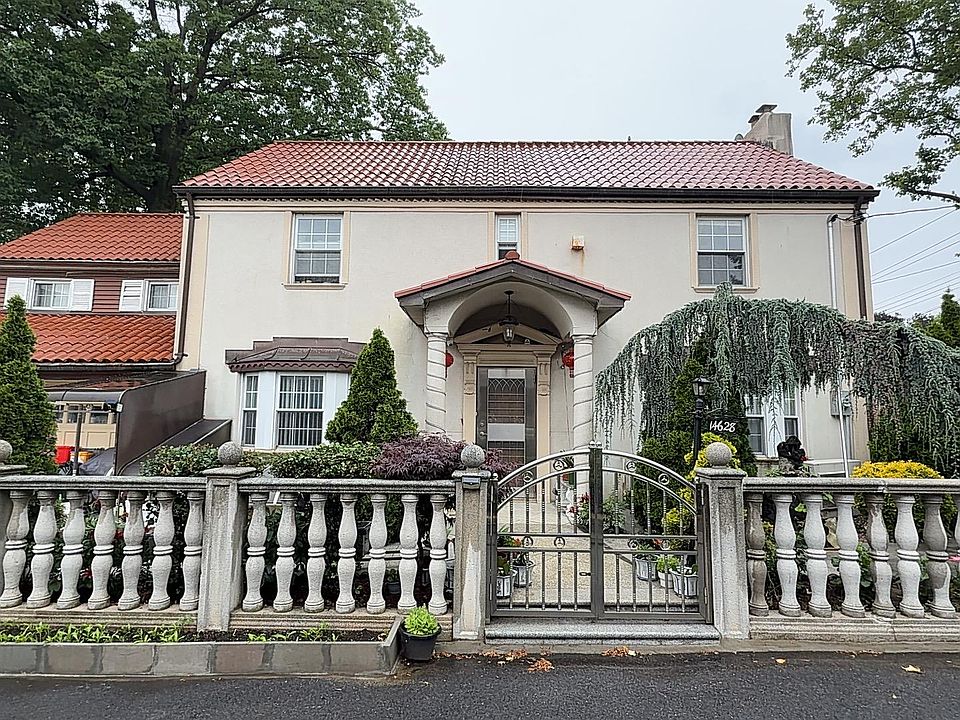1st image of 146-28 BAYSIDE Avenue