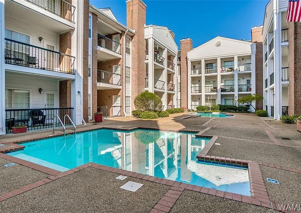 1st image of 708 11th St APT 322