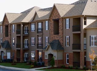 142 Brickton Village Cir #307, Fletcher, NC 28732