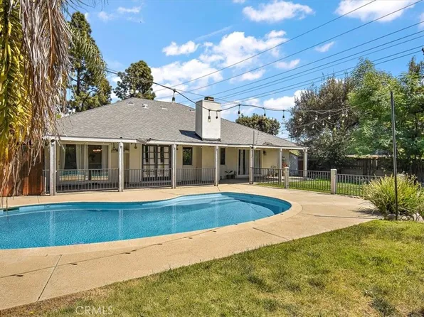 2105 Oxford Ave, Claremont, CA 91711