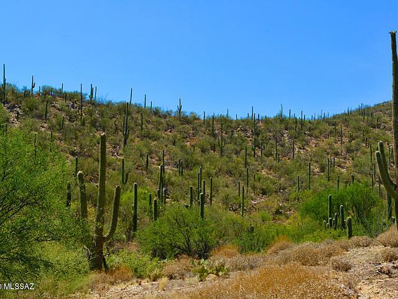3rd image of 5555 N Sabino Highlands Pl #10