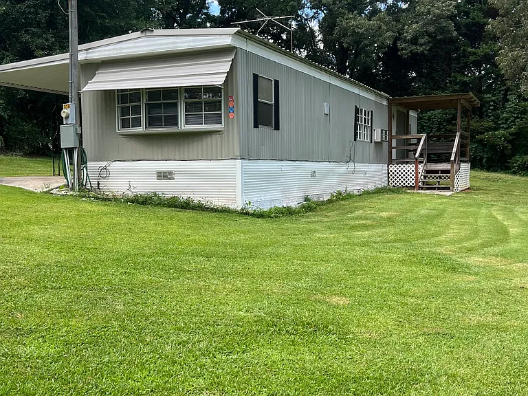 Valley Lake Dr — Photo 4