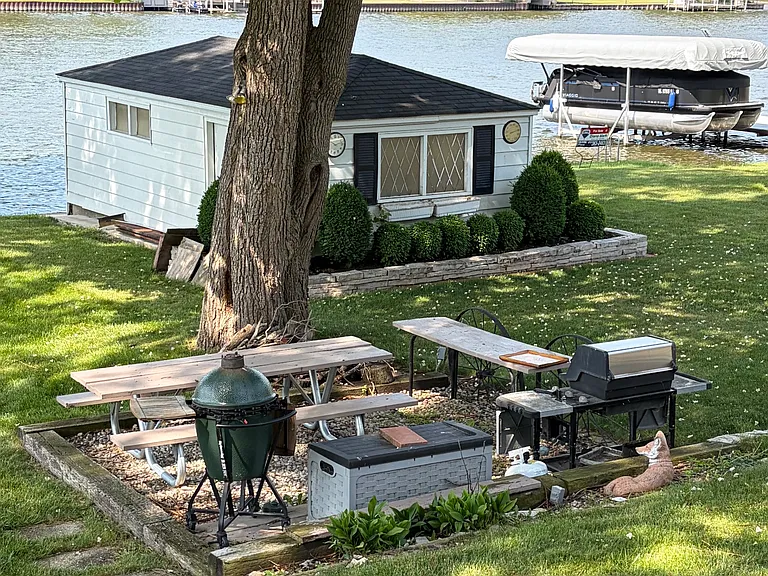 919 N River Rd #2 — Photo 3