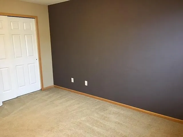 4504 Village Square Blvd N — Photo 6