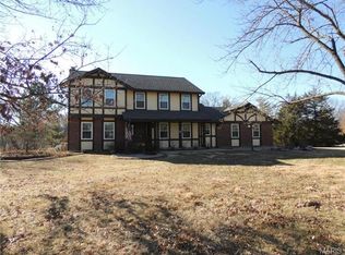 18 Wilderness Ln, Defiance, MO