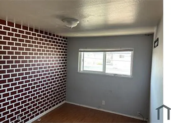 2 bed, 1050 sqft, $2,650 — Photo 2