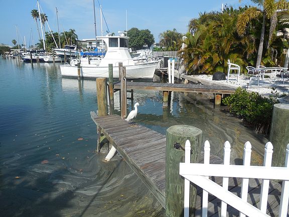 Dock