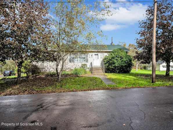 40 Lindley Ave, Factoryville, PA 18419