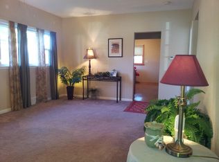 2215 Maple St, Des Moines, IA 50317