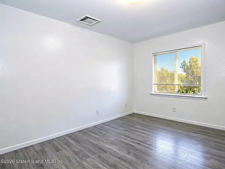 64 Claradon Ln — Photo 10