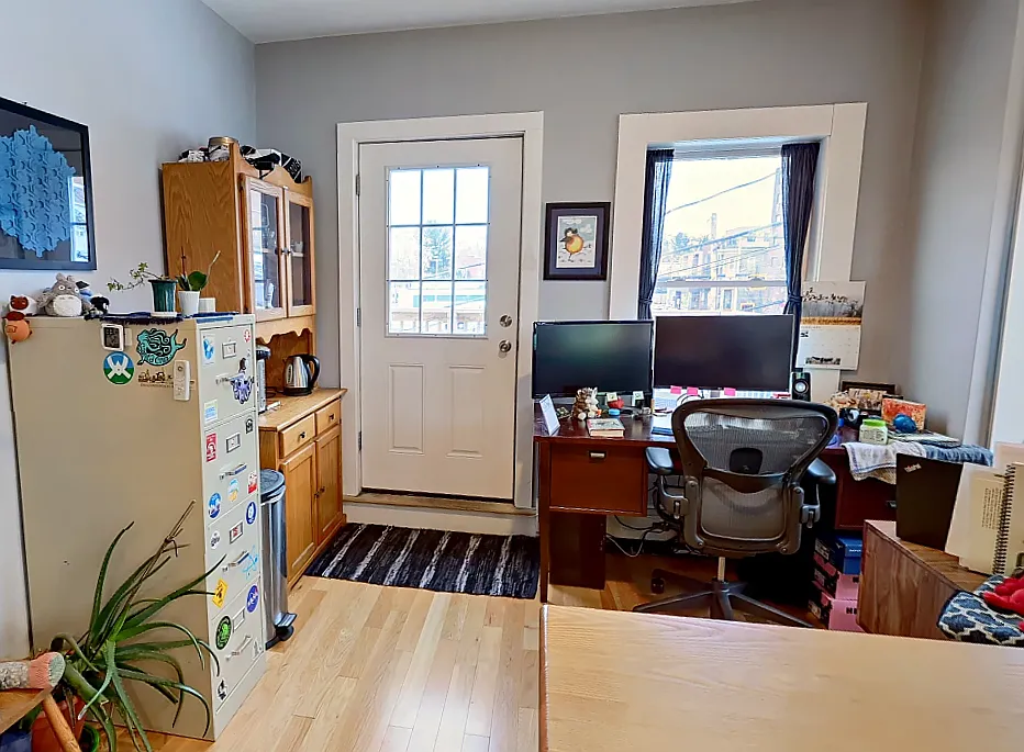 2 bed, 800 sqft, $3,545 — Photo 3