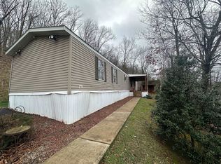 26190 E Lynn Rd, Wayne, WV 25570