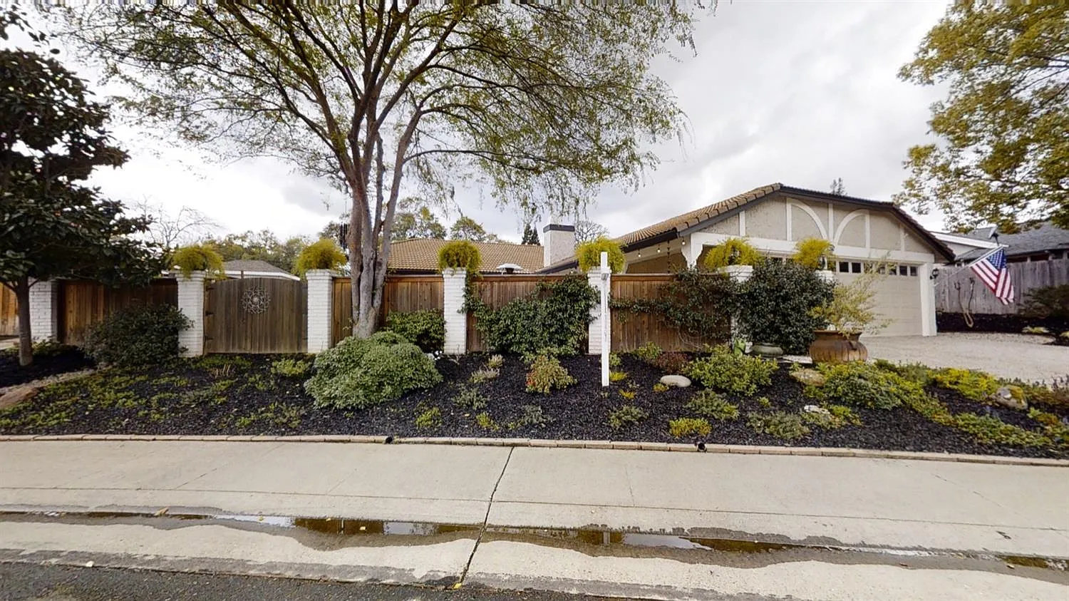266 Firestone Dr photo 1