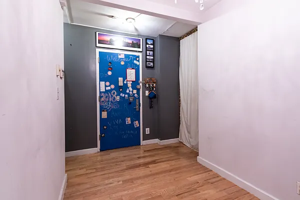 Rented by Compass | media 32