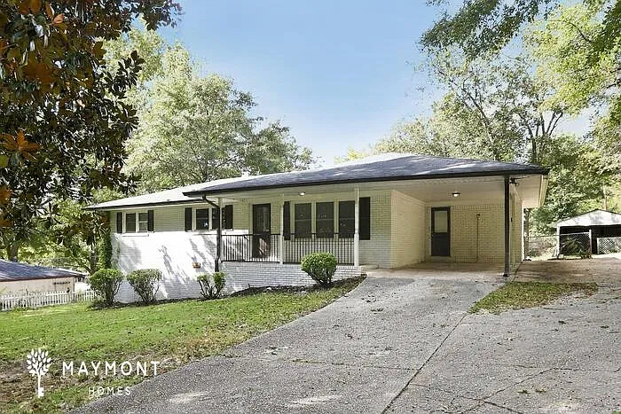 3 bed, 2.0 bath, 1295 sqft, $1,695 — Photo 4
