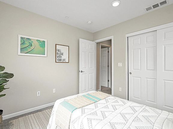 5th image of 26583 Greta Ln