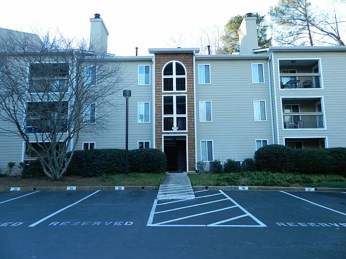 Newer boutique community