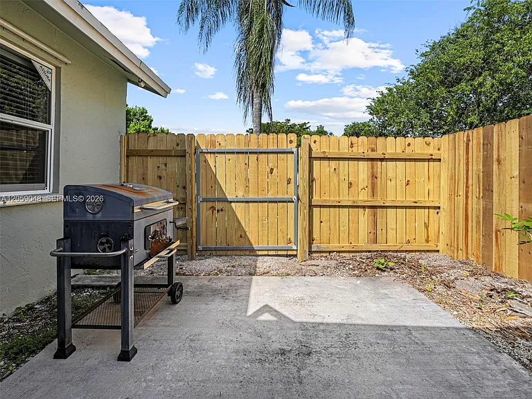 1378 Osprey Ct — Photo 31