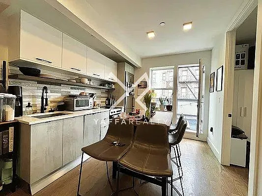 Rented by Yaffa Realty LLC | media 41