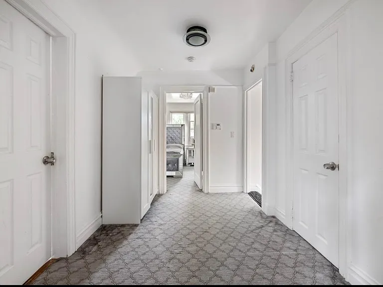 16711 81st Ave — Photo 23