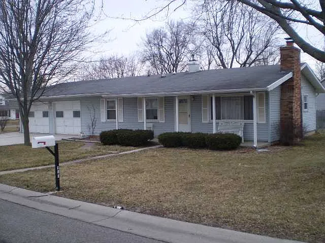 608 Emblanche Dr photo 1