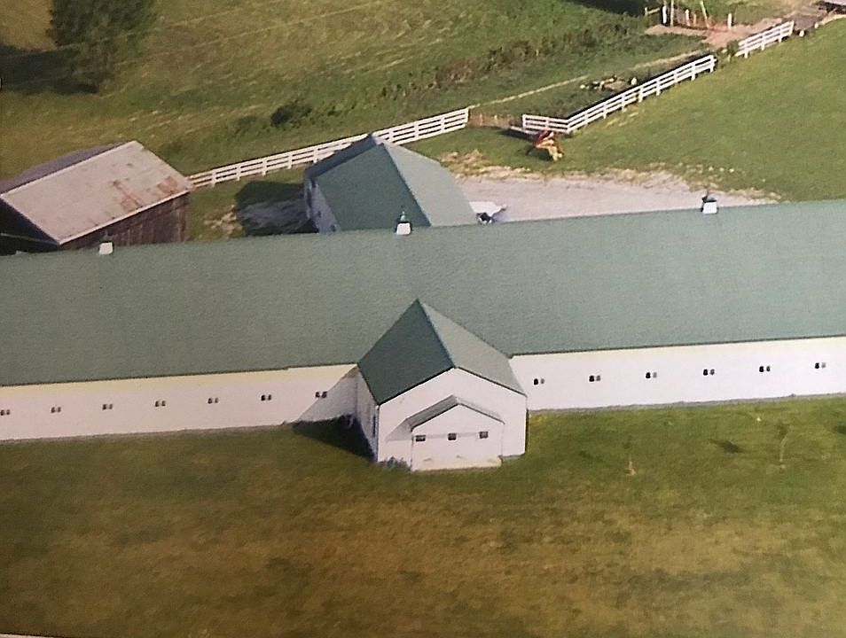 Overall view of barn