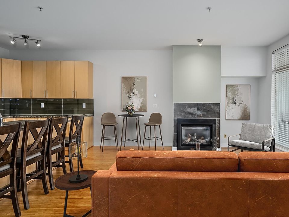 1st image of 6233 London Rd #312