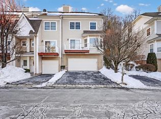 104 Crystal Hill Dr, Pomona, NY 10970