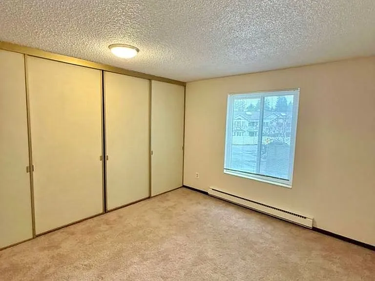 18524 Tm Jd Gisz Llc — Photo 14