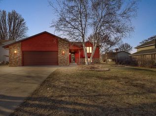 1206 19th St SW, Faribault, MN 55021